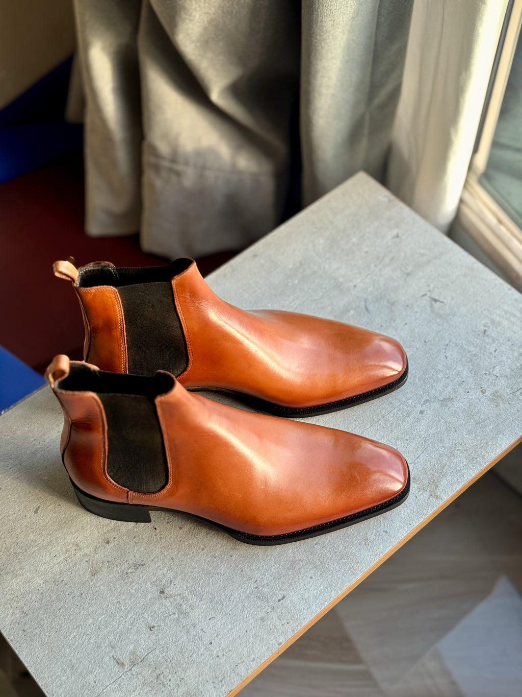 tan chelsea boots