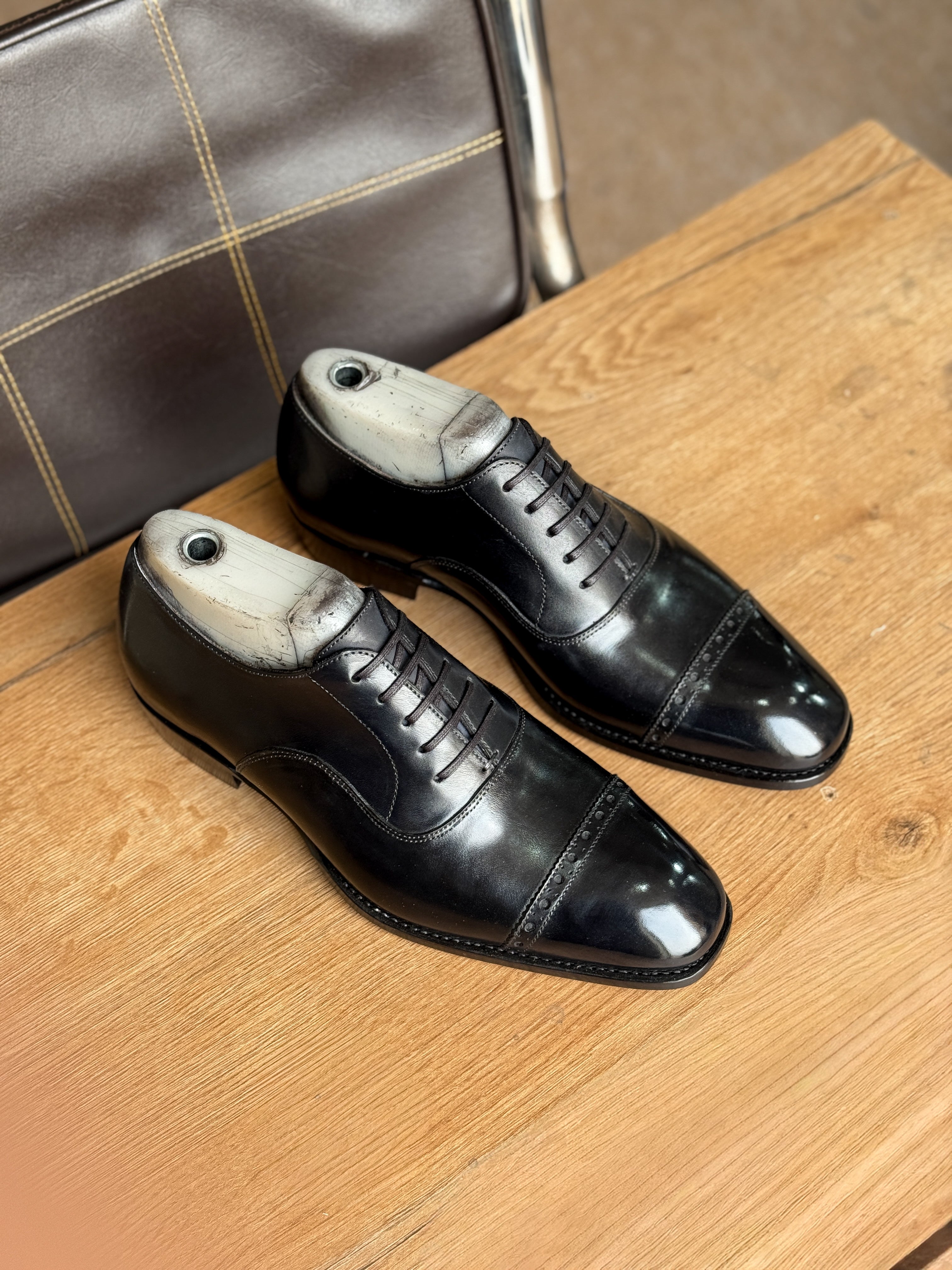 black brogue captoe oxfords