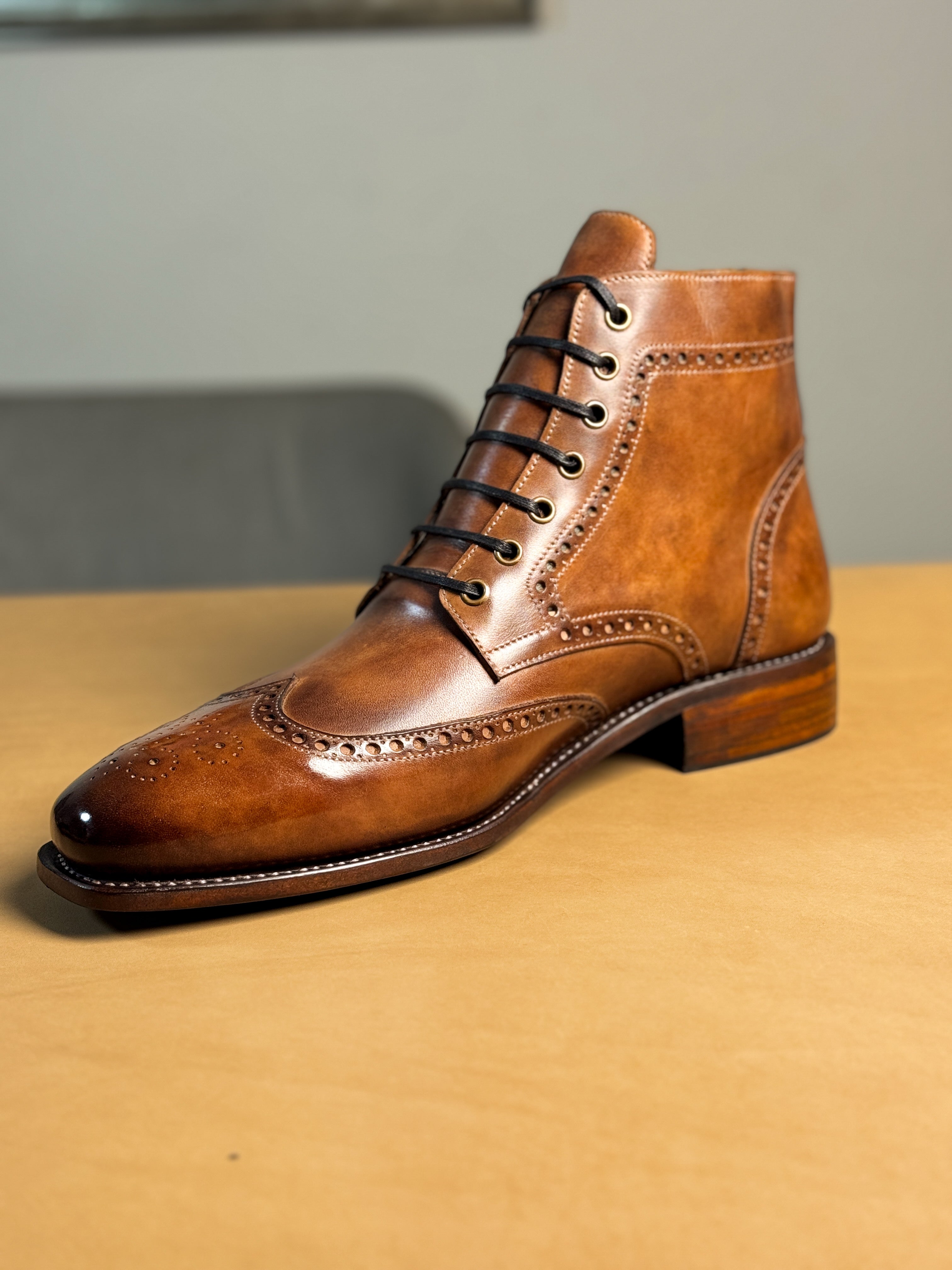 The Highland Crest - Wingtip Boots