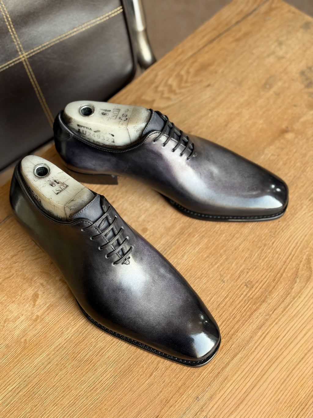Grey and black patina whole-cut oxfords